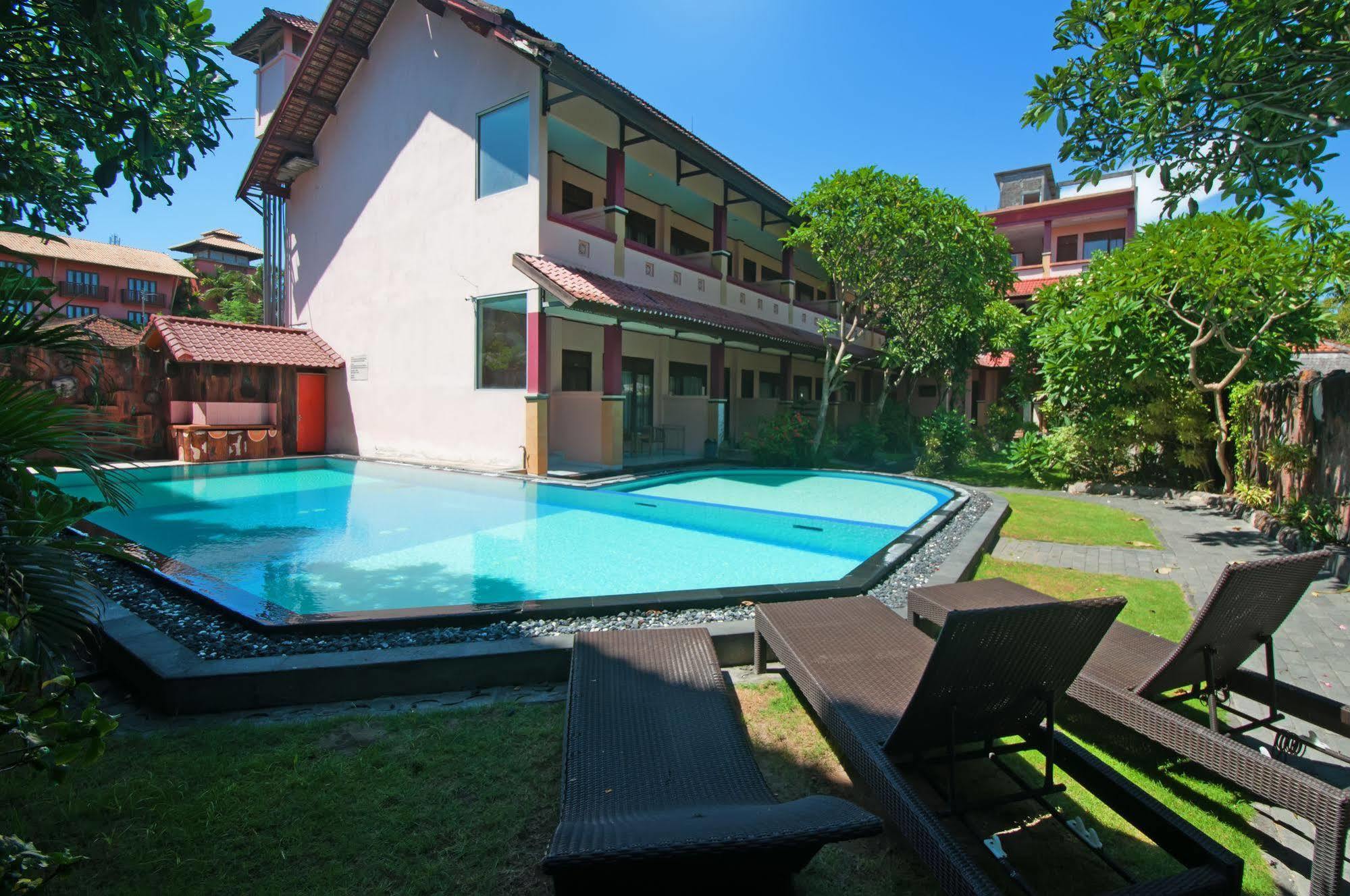 Pesona Beach Inn Kuta Lombok Extérieur photo