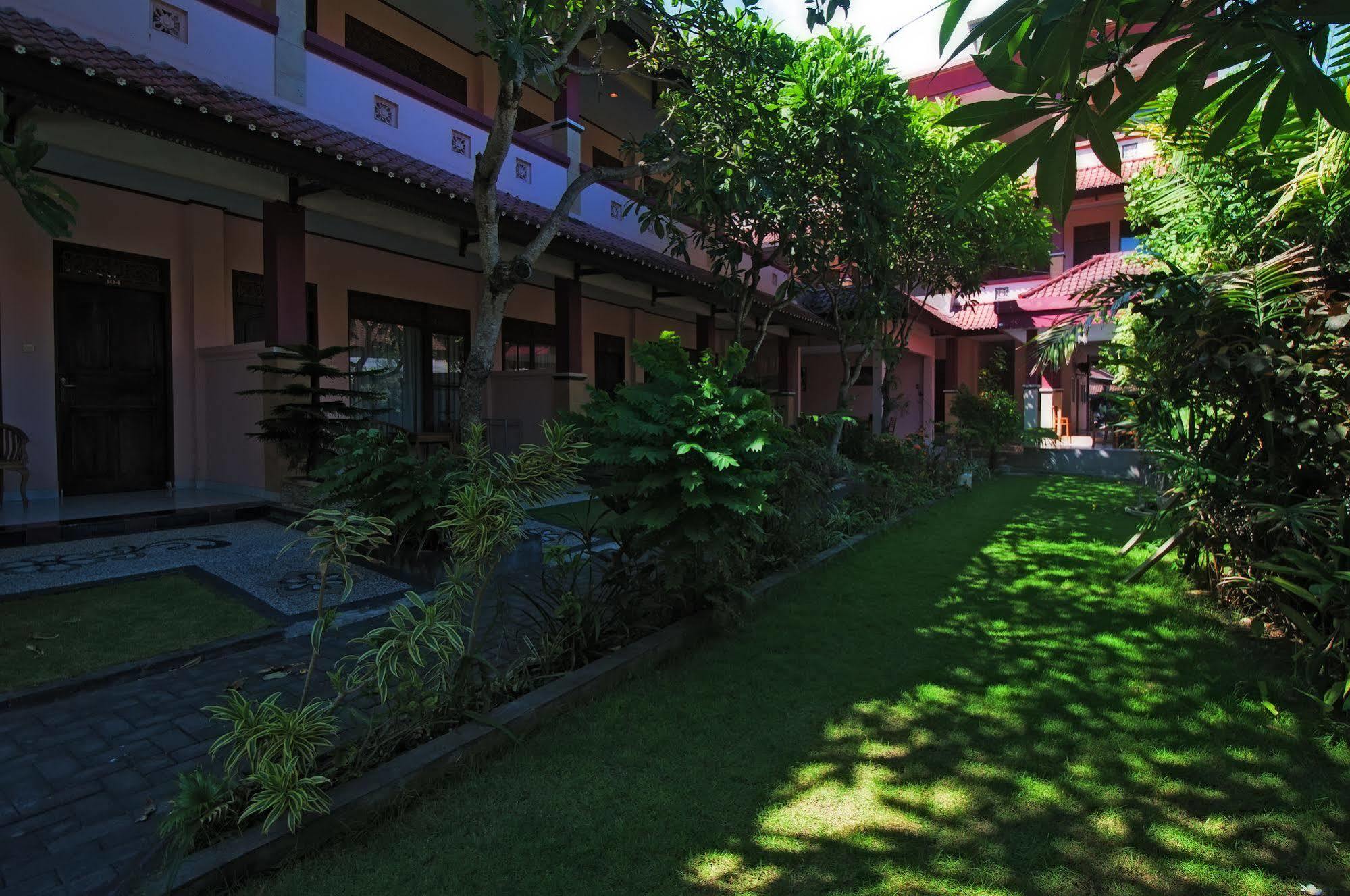 Pesona Beach Inn Kuta Lombok Extérieur photo