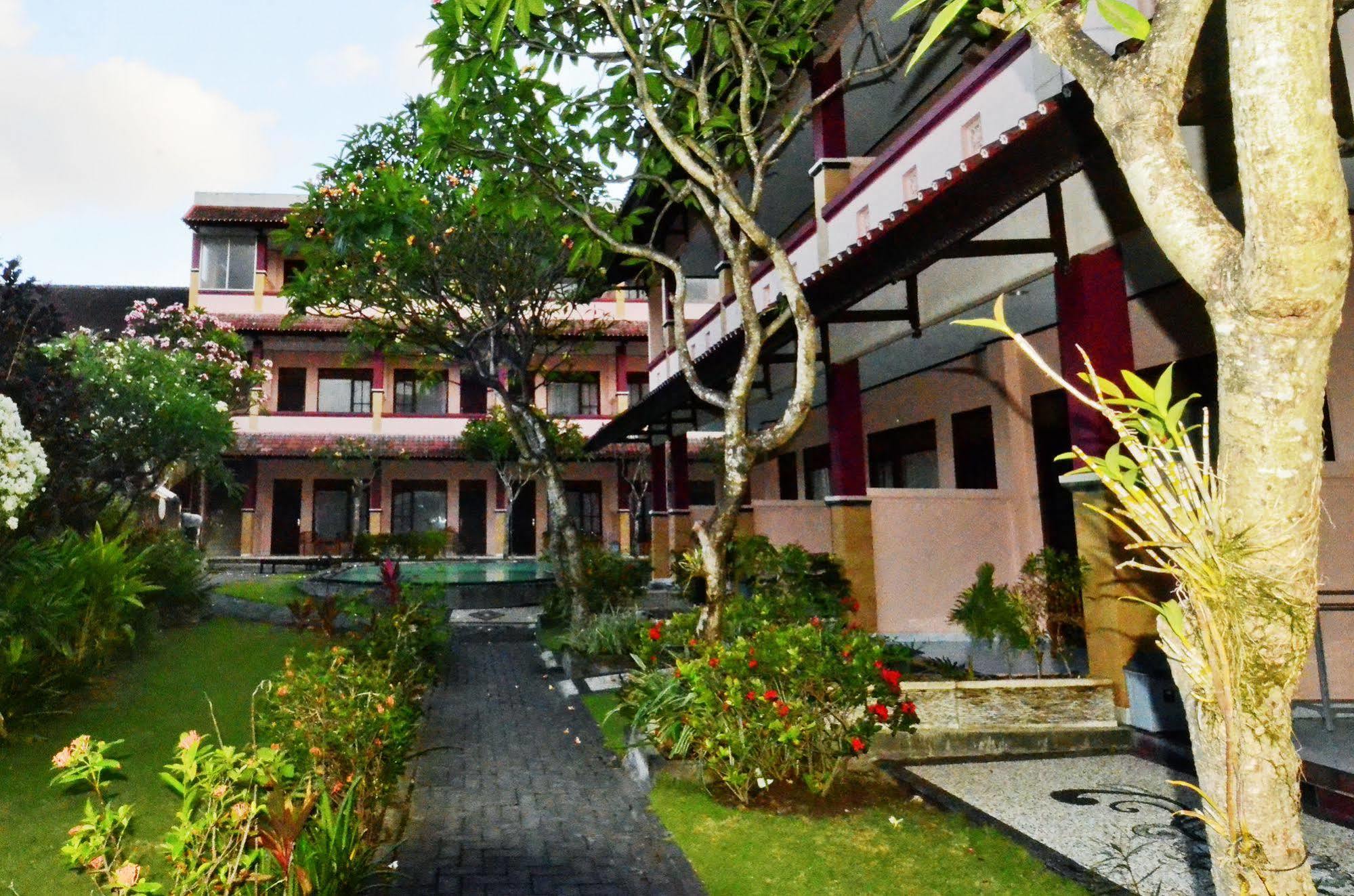 Pesona Beach Inn Kuta Lombok Extérieur photo